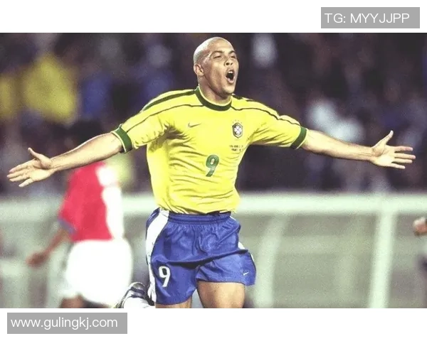 足球界32号球星盘点：从经典传奇到新兴力量的代表人物